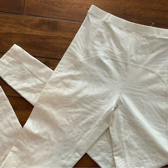 Guess Reflective Deborah leggings Ocean Salt Beige size XS - Picture 3 of 16